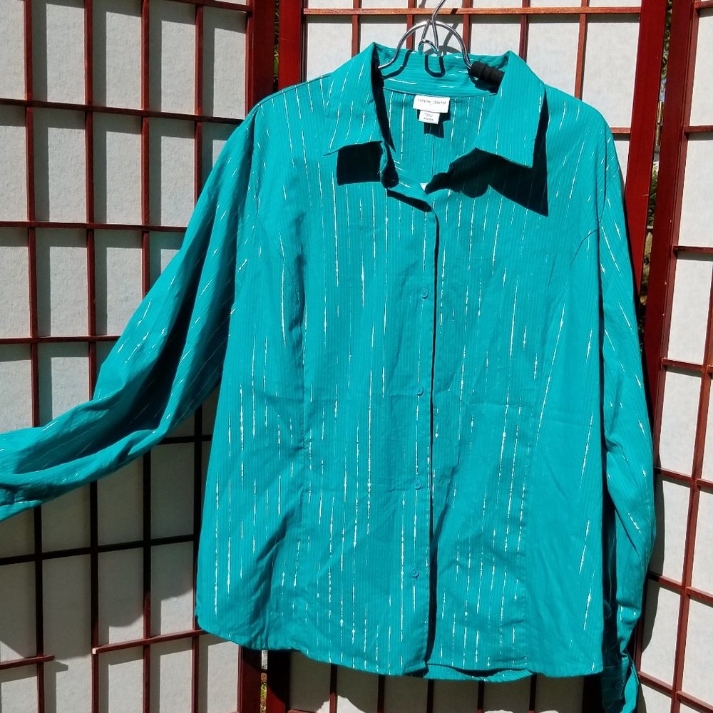 Jaclyn Smith NWT teal button down blouse size XXL